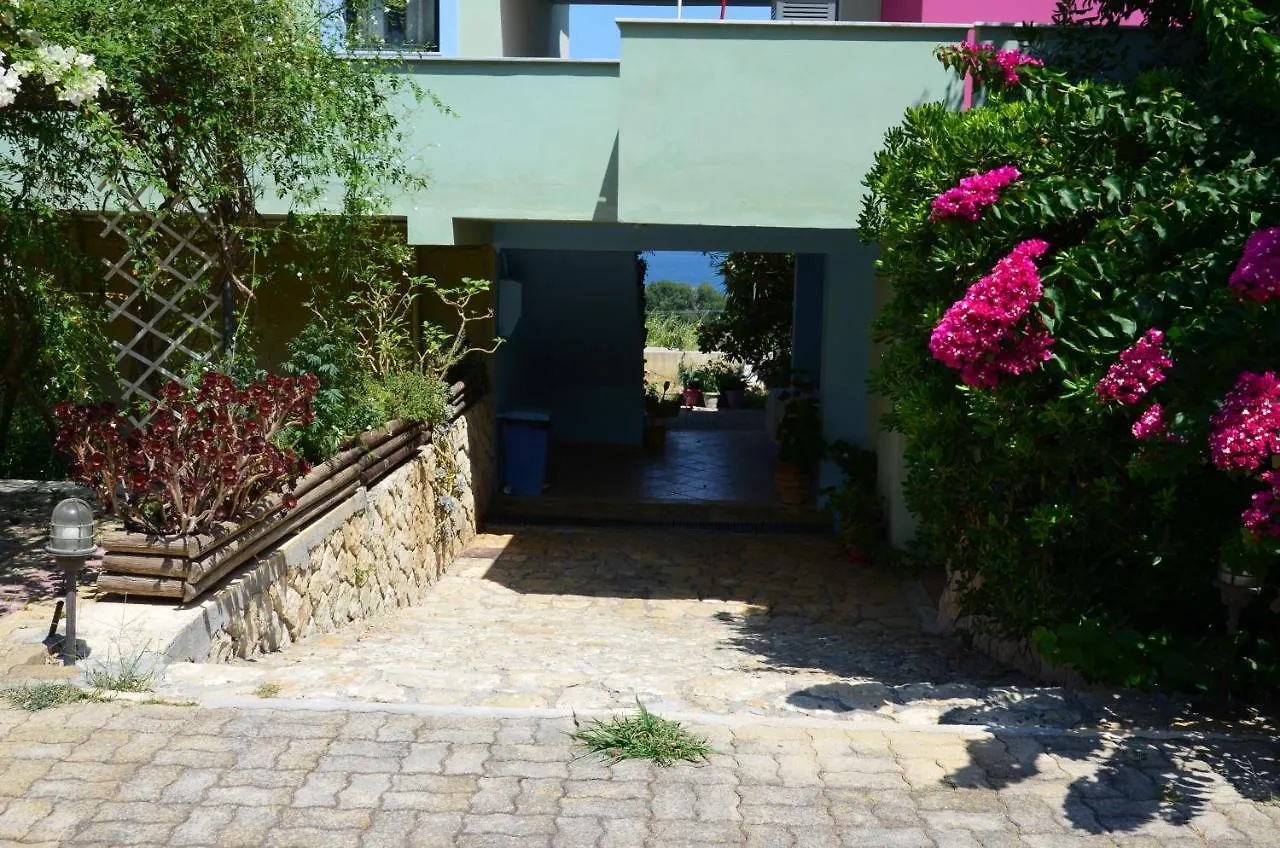 Mirovigli Aparthotel Lepedha Greece